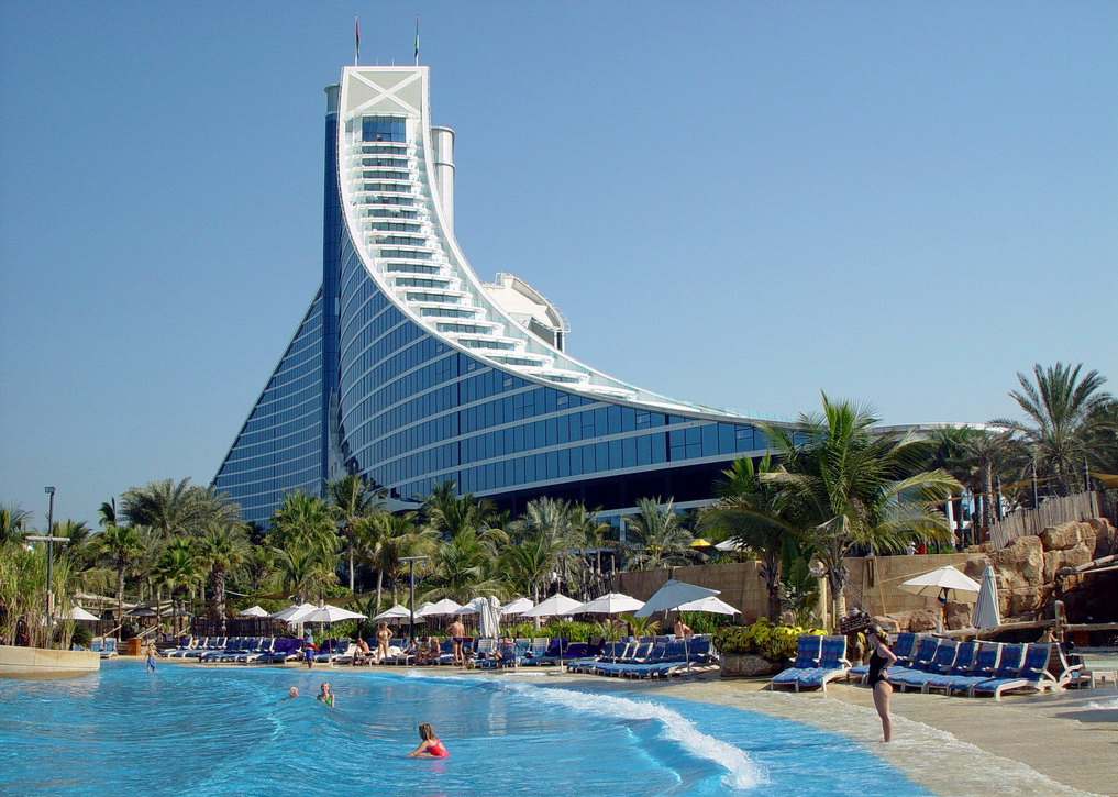 jumeirah beach hotel1 2